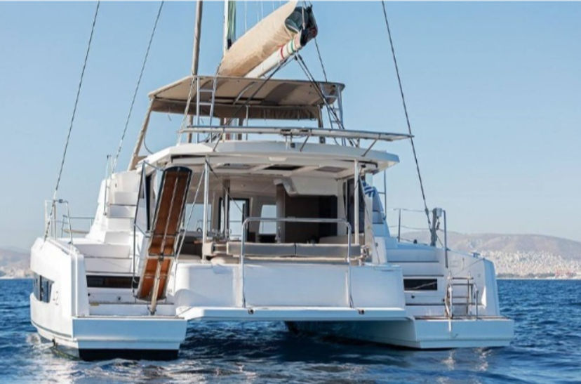 Catana 4.2 Junior Mary 1