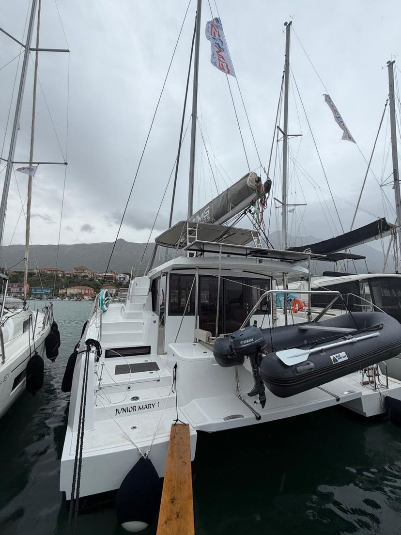 Catana 4.2 Junior Mary 1