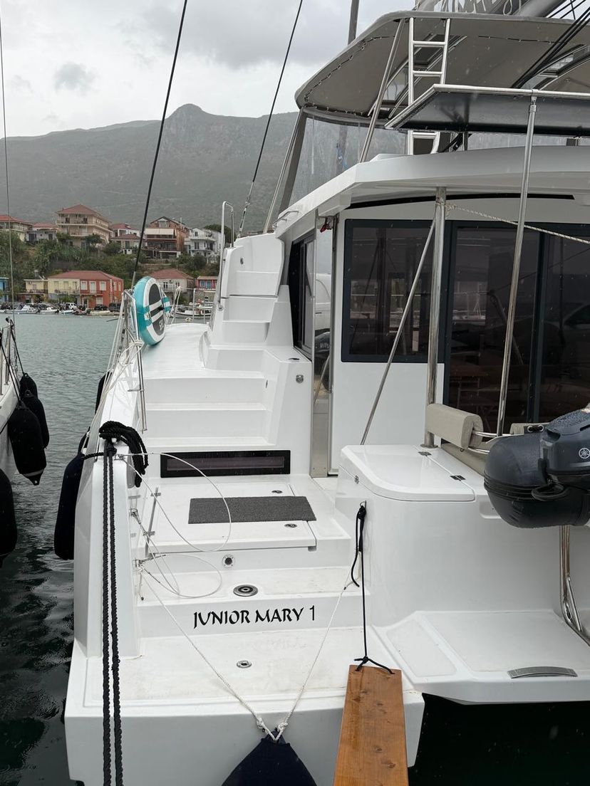 Catana 4.2 Junior Mary 1