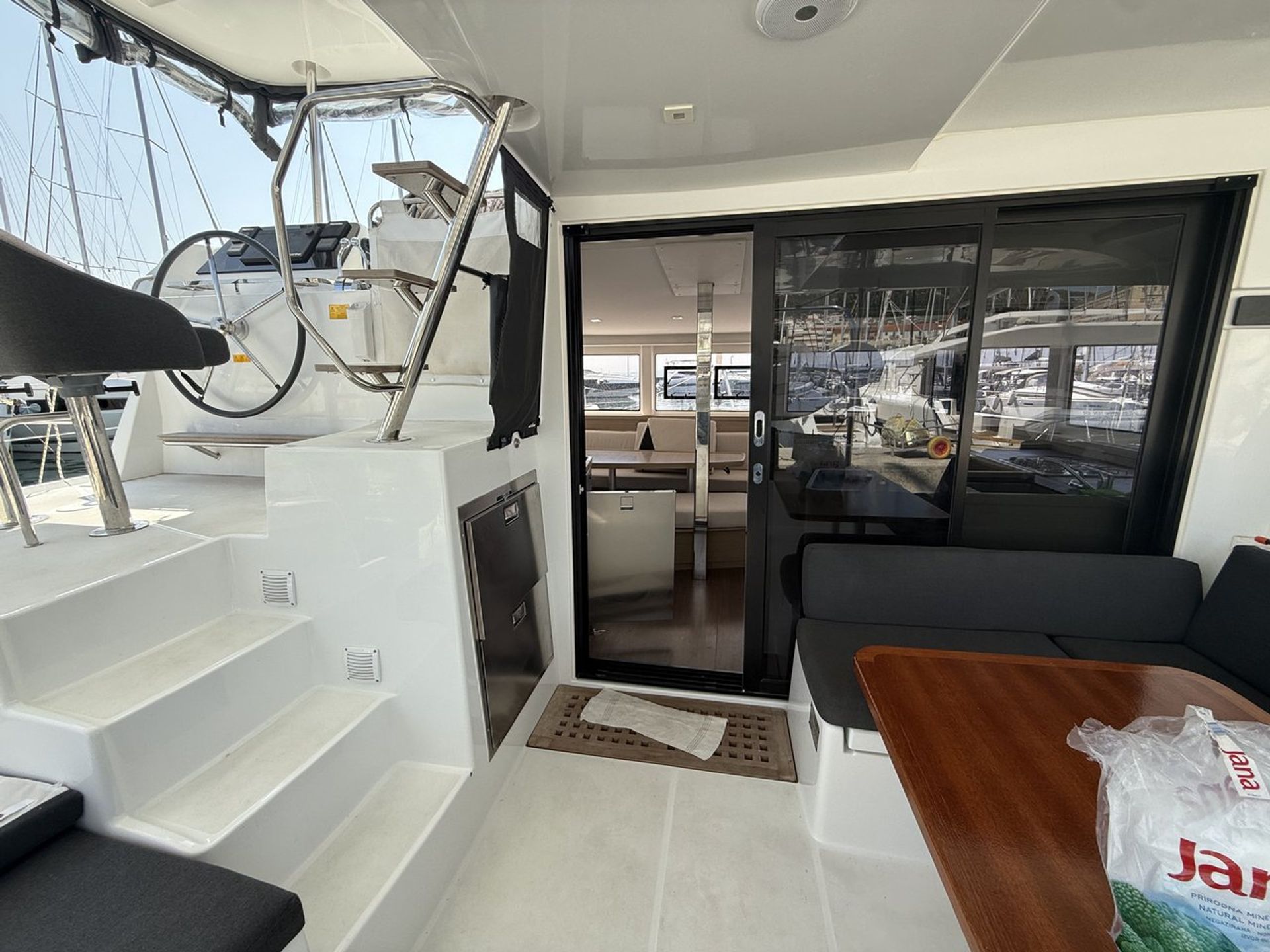nausys-70632421-35320565-n3.jpg