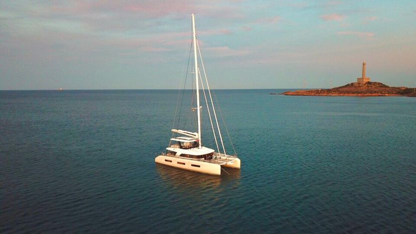 Lagoon SIXTY 5 TriWing Endor