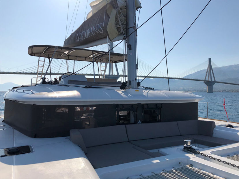 Lagoon 45 Aristofanis
