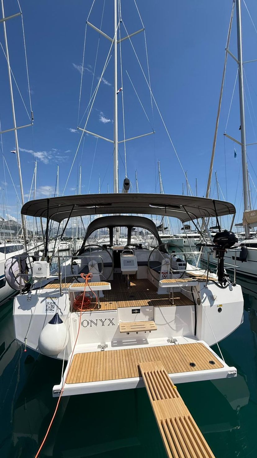 Bavaria Yachtbau C42 Onyx