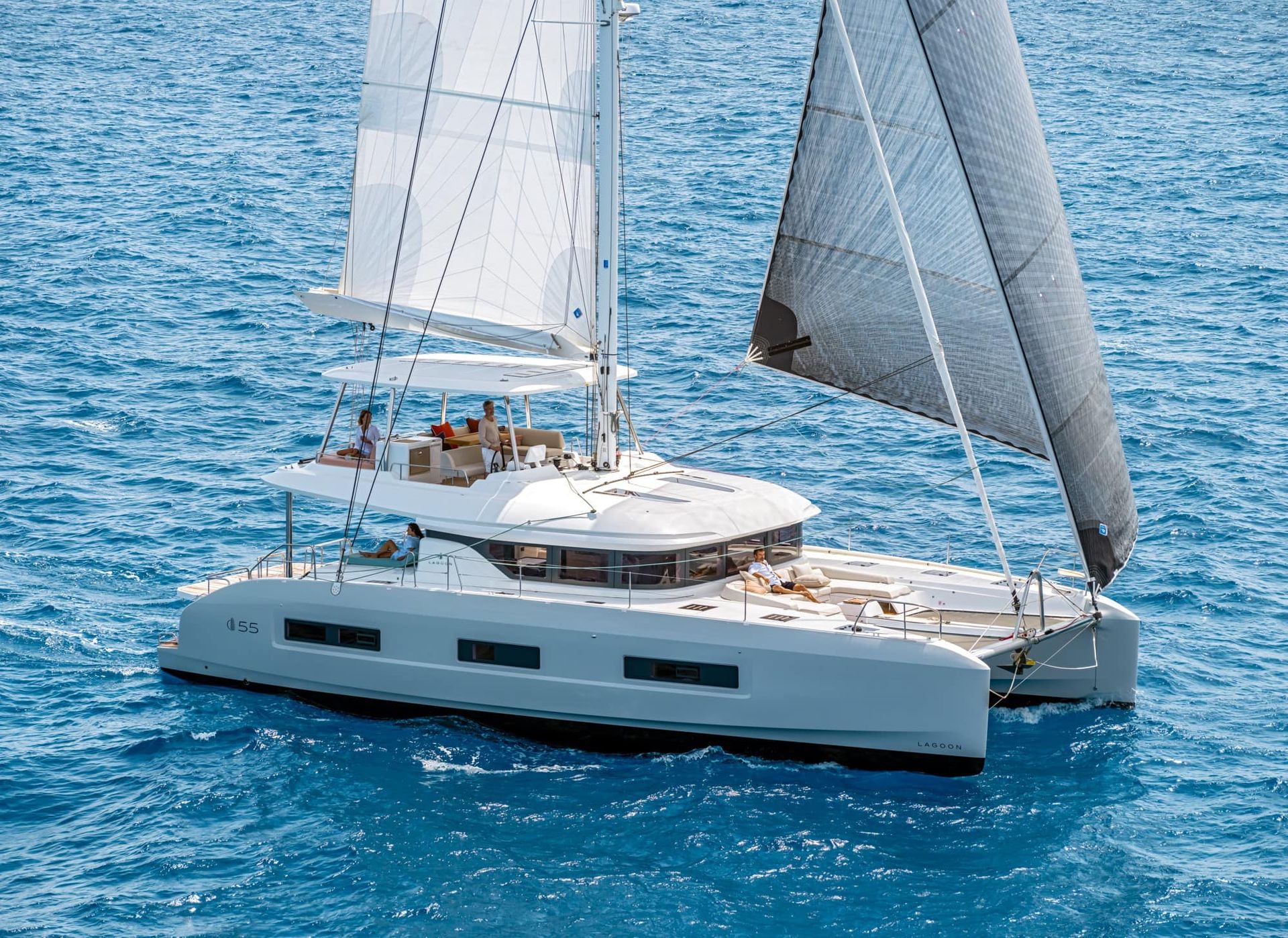 nausys-72087775-523117-main.jpg