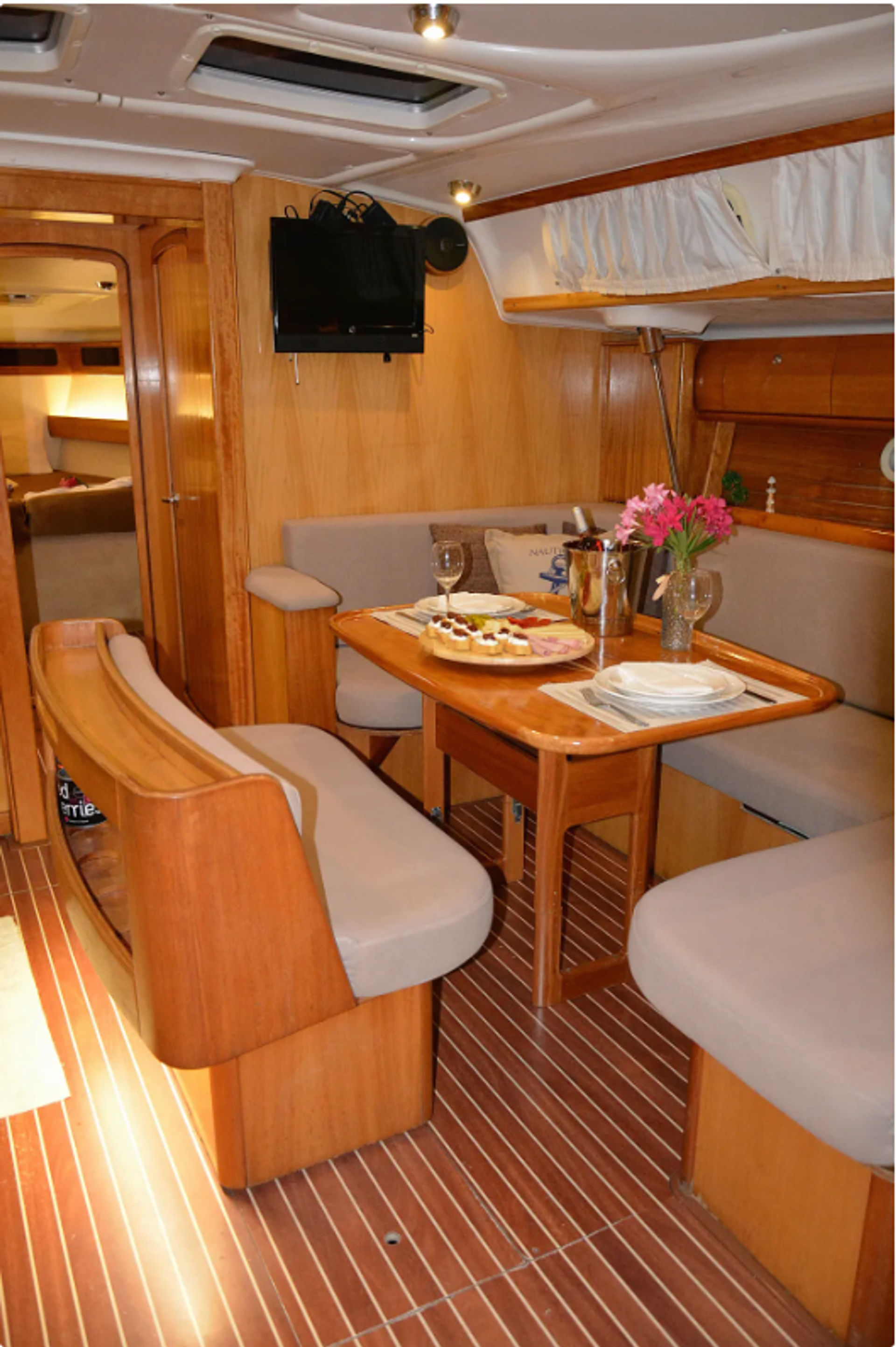 nausys-72090549-932995-p3.png