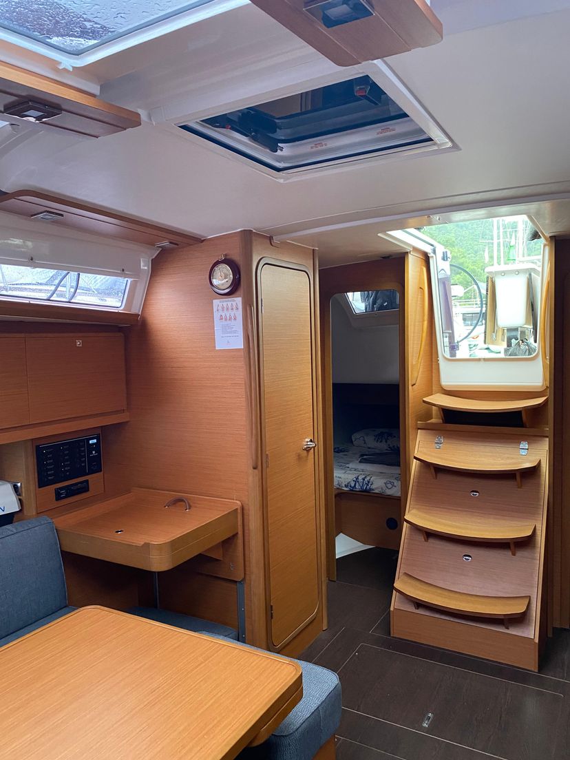 Dufour Yachts 39 Joy 5