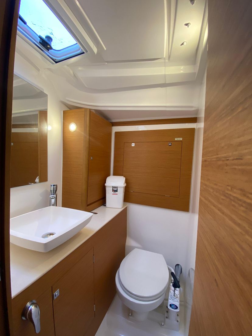 Dufour Yachts 39 Joy 5