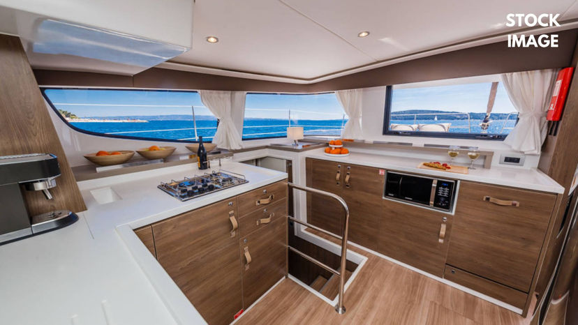 Catana 4.6 Zen