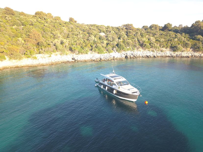 Sealine 39 Ecstasea