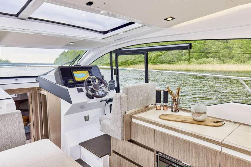 Sealine 33 Min Maity