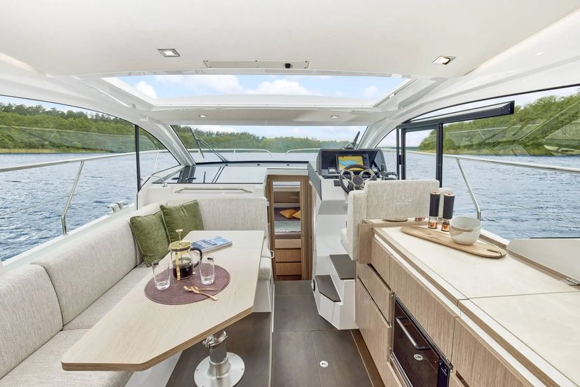 Sealine 33 Min Maity