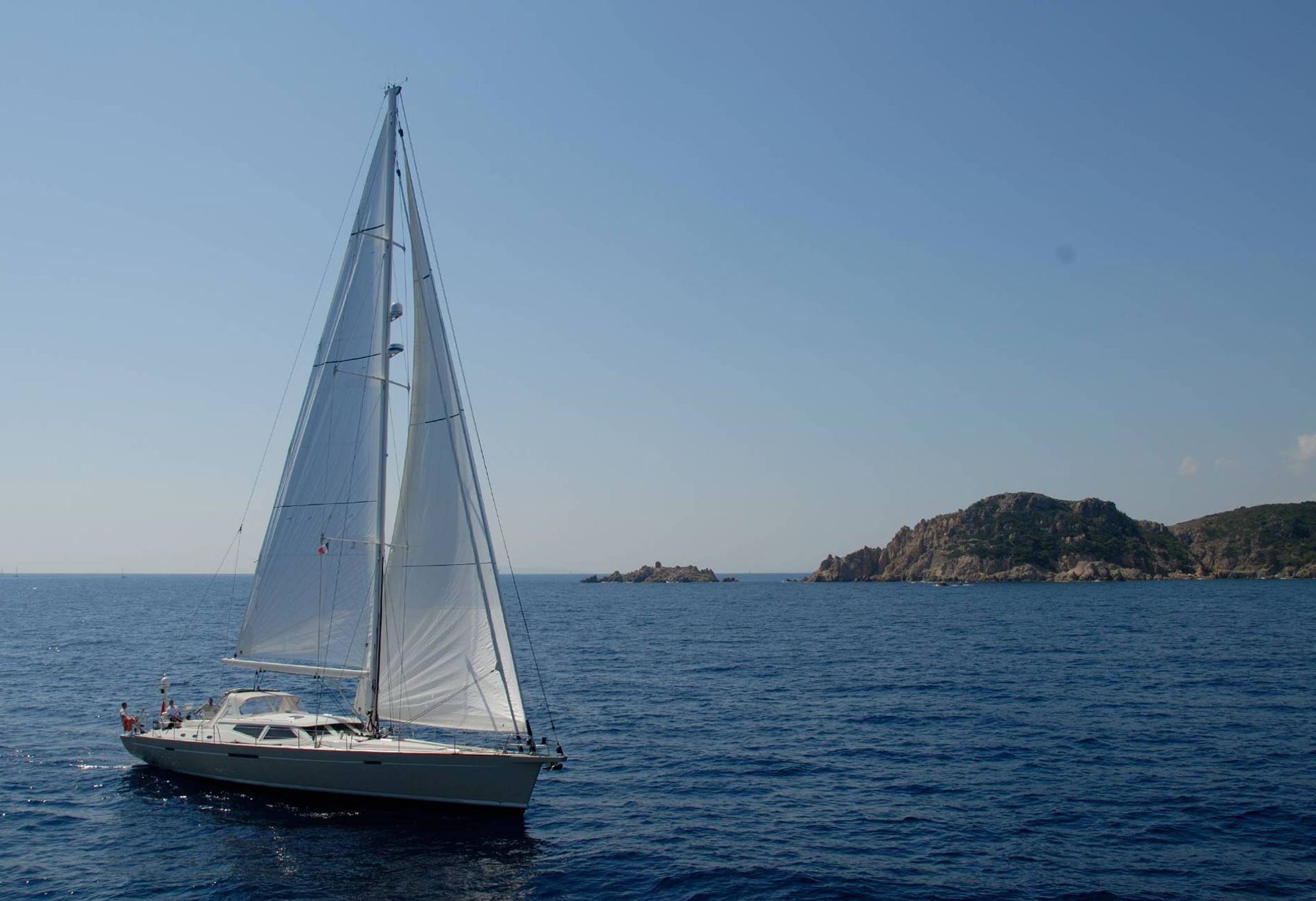 nausys-72645203-126152-main.jpg