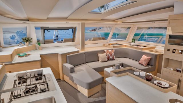 Fountaine Pajot 48 Long Layover