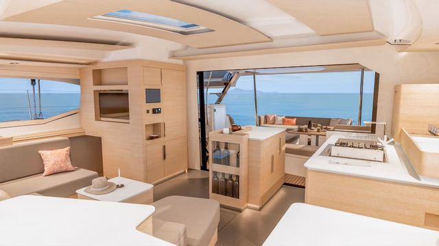 Fountaine Pajot 48 Long Layover