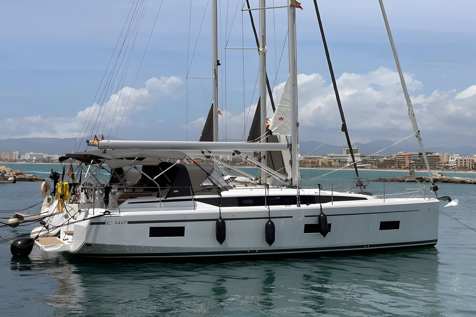 nausys-73186621-482192-main.jpg
