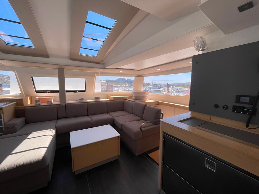 Fountaine Pajot 45 Heidsieck