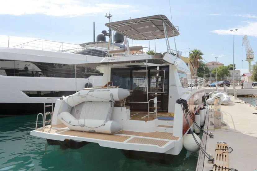 Fountaine Pajot 37 Dream Star