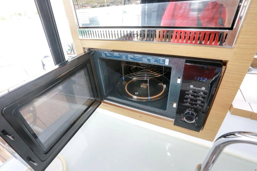 Fountaine Pajot 37 Dream Star
