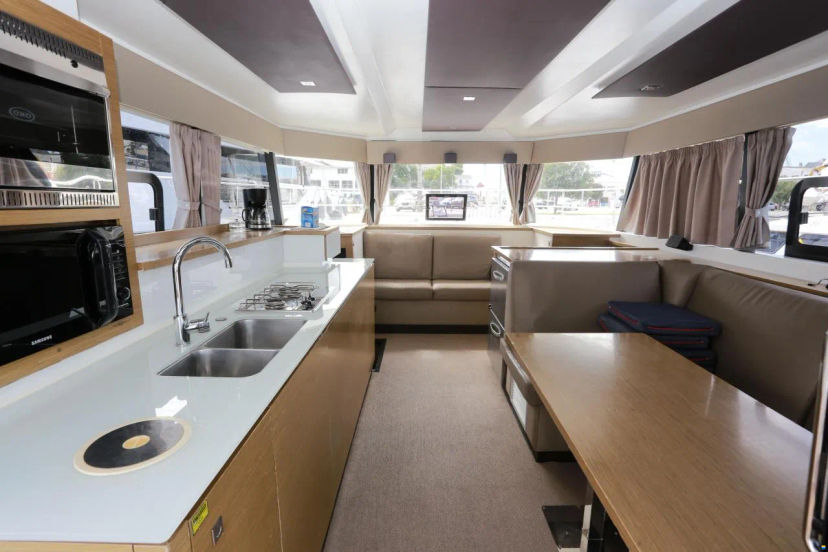 Fountaine Pajot 37 Dream Star