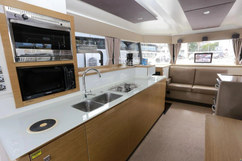 Fountaine Pajot 37 Dream Star