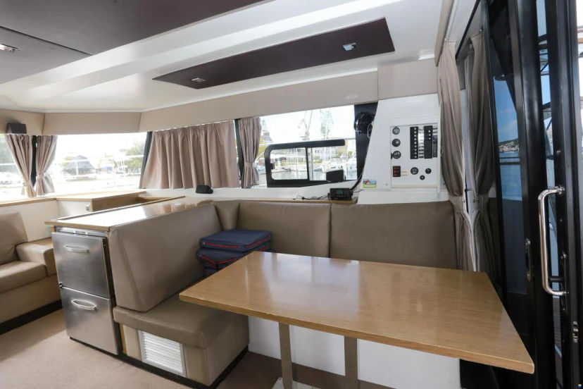 Fountaine Pajot 37 Dream Star