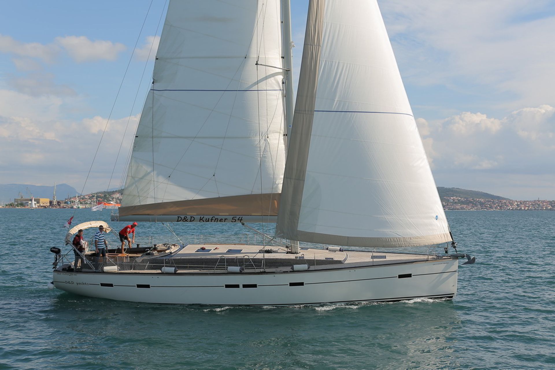 nausys-73853738-522222-main.jpg