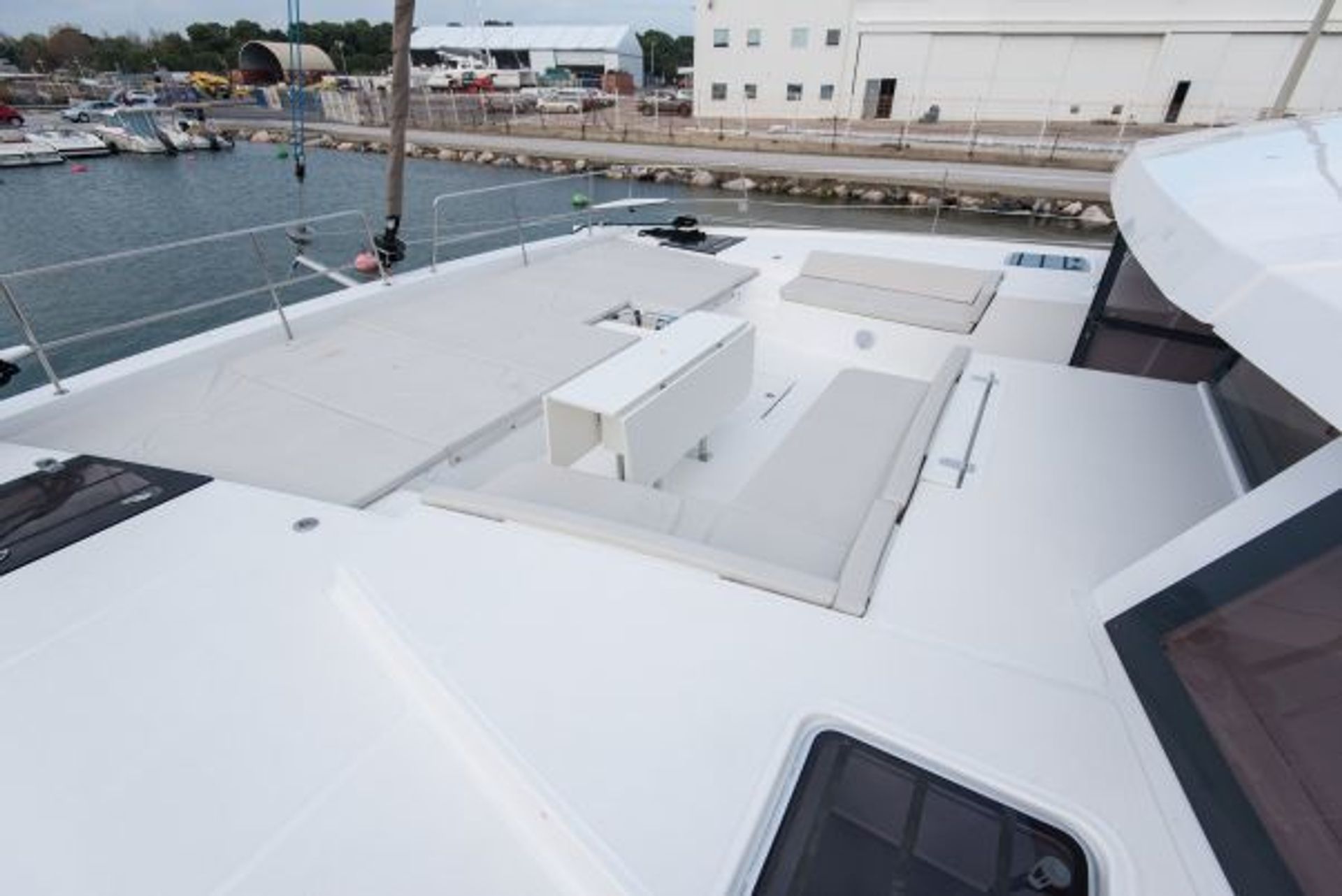 nausys-74077208-9870890-n1.jpg