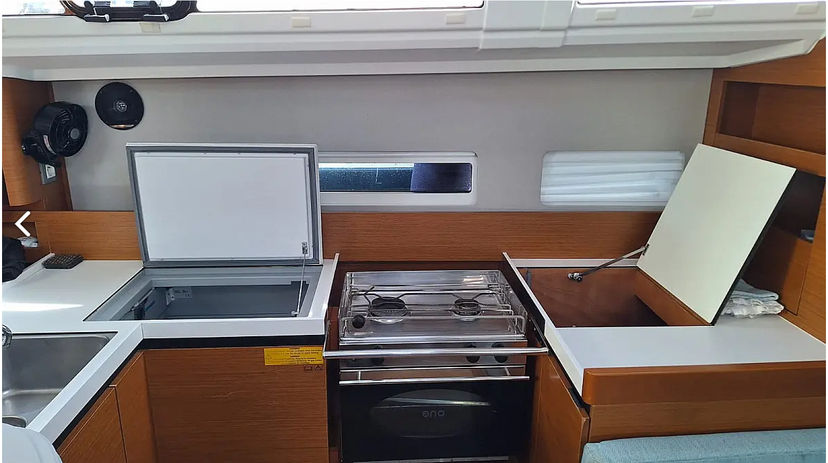 Jeanneau 410 Iliada
