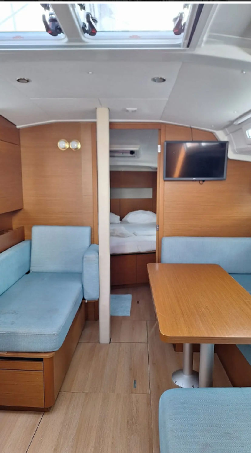 Jeanneau 410 Iliada