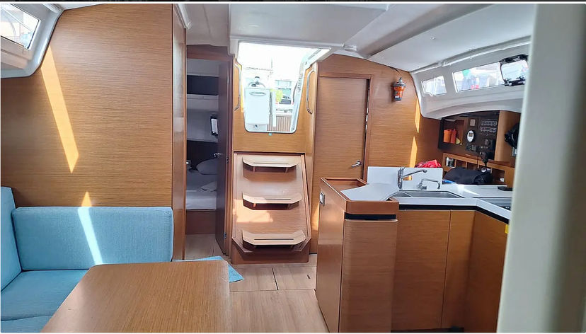 Jeanneau 410 Iliada