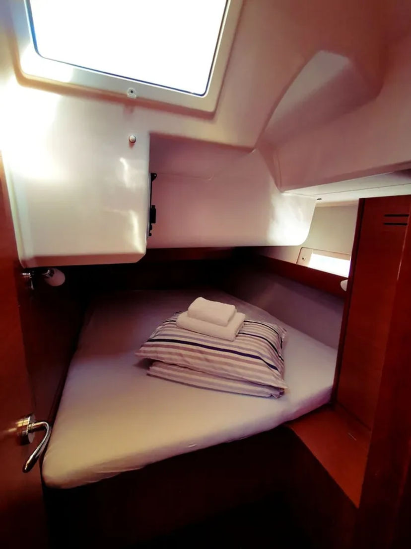 Dufour Yachts 46 Mega