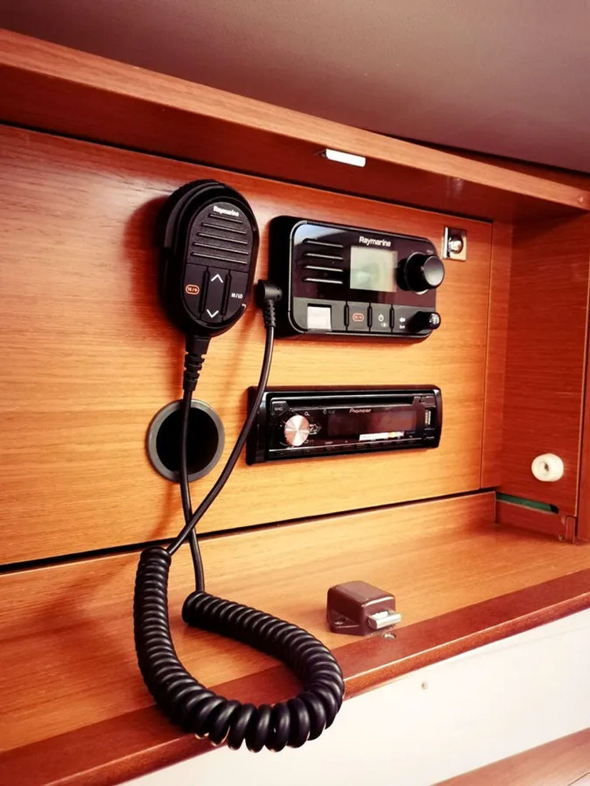 Dufour Yachts 46 Mega