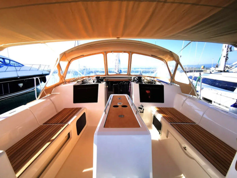 Dufour Yachts 46 Mega