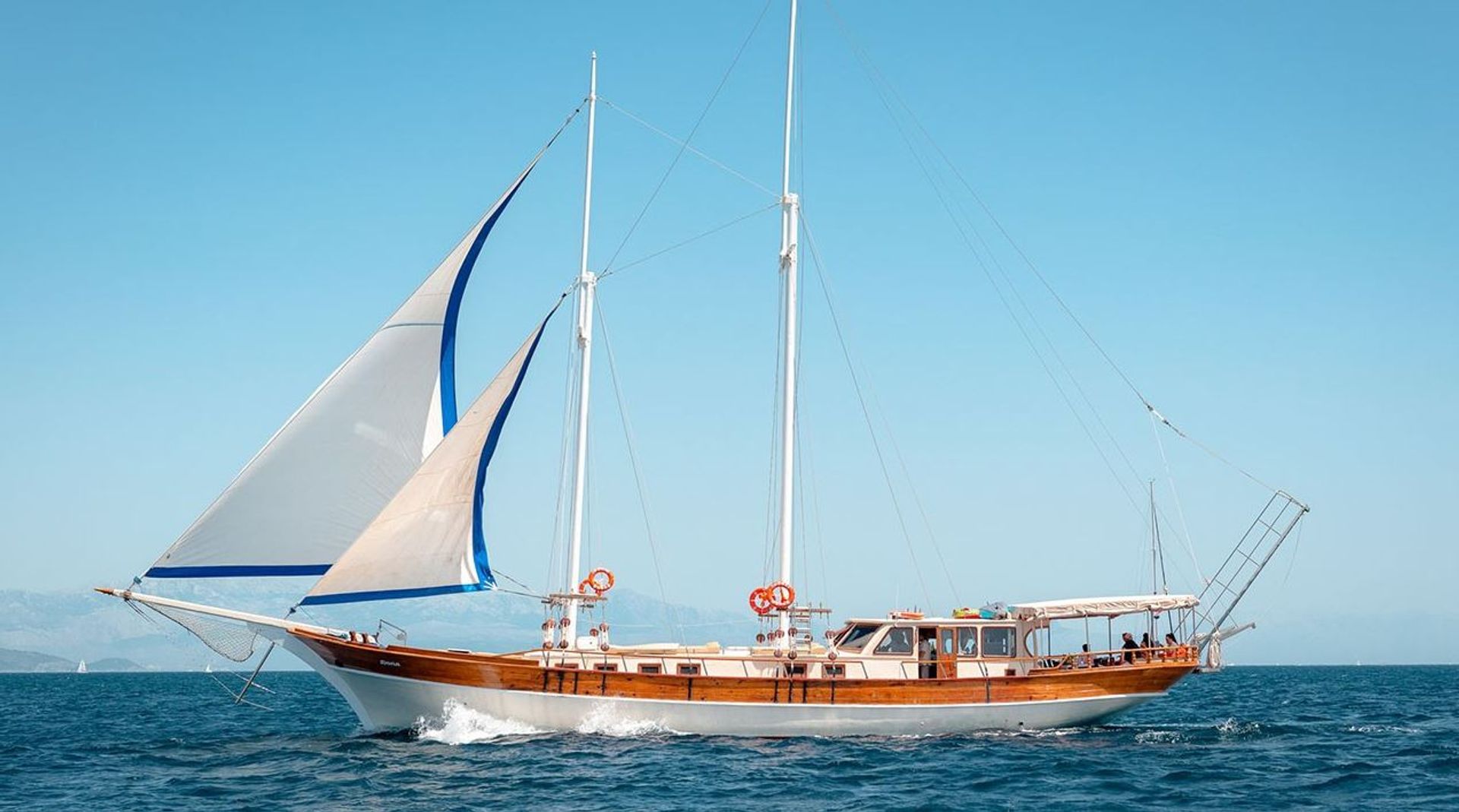 nausys-74584321-2285506-n.JPG