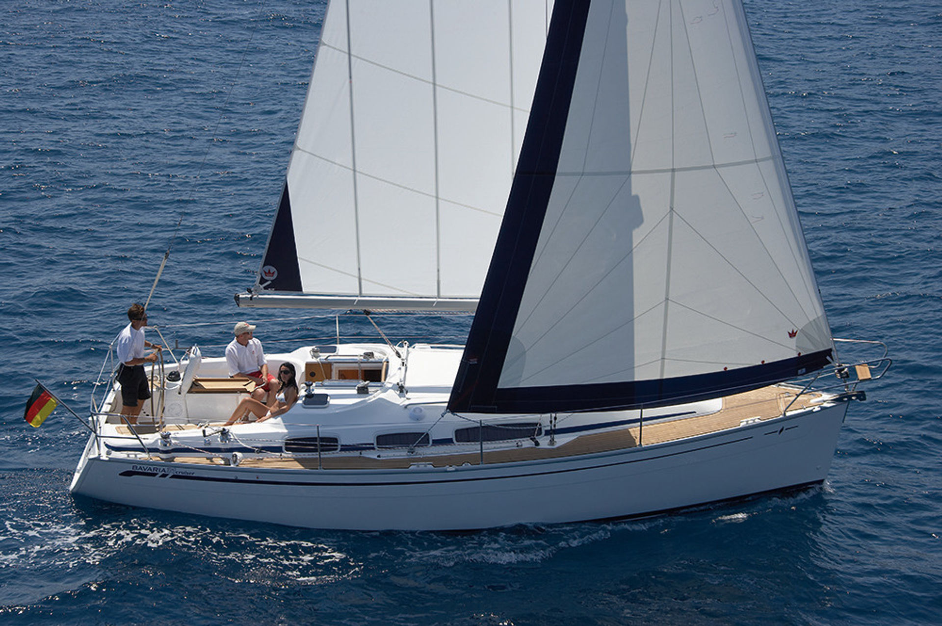 nausys-74929223-32905540-main.jpg