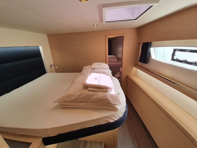 Fountaine Pajot 47 Aquarius