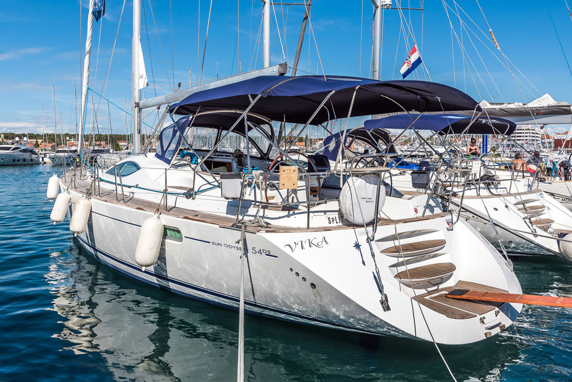 nausys-7610625-7610580-main.jpg