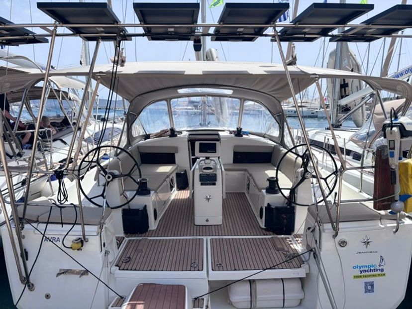 Jeanneau 49 Avra