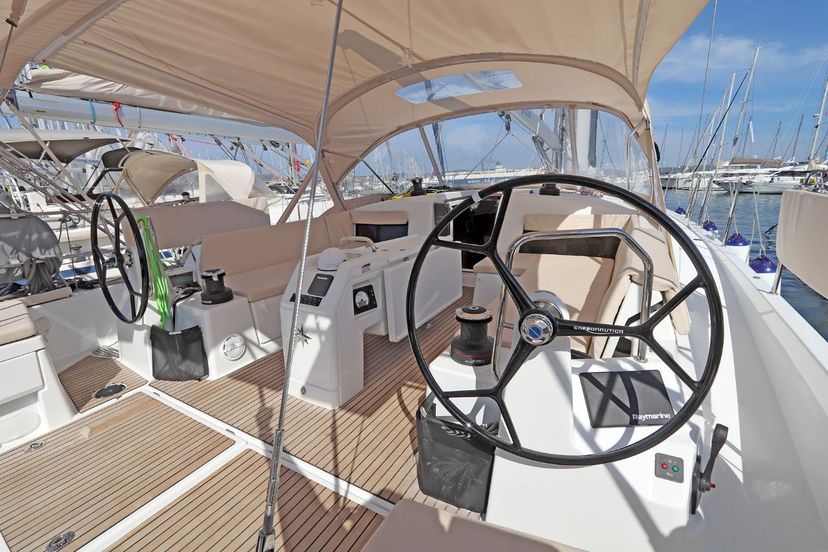 Jeanneau 49 Avra