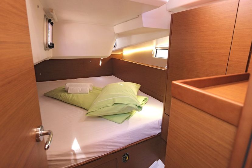 Jeanneau 49 Avra