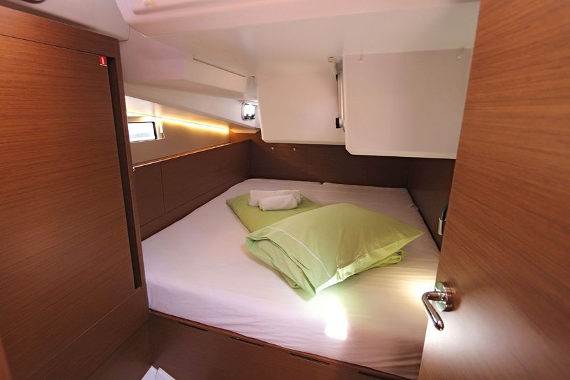 Jeanneau 49 Avra