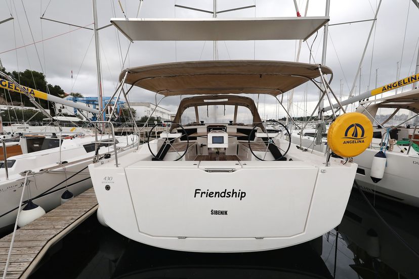 Dufour Yachts 43 Friendship