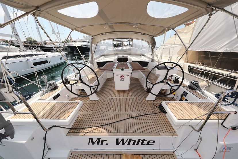Mr.White