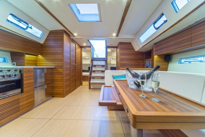 More Boats 55 Manta Ray - Black Edition