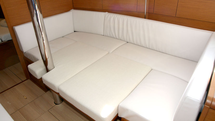 Jeanneau 38 Tara