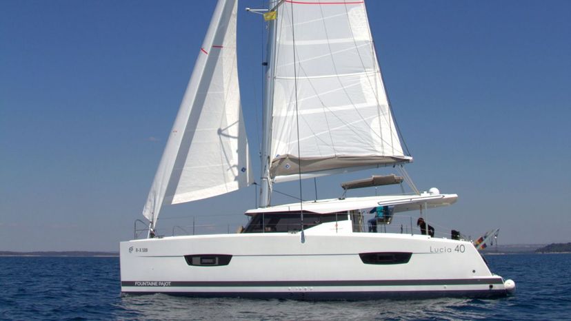 Fountaine Pajot 40 Luna Rossa II
