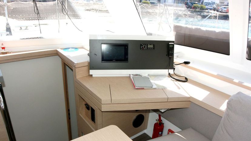 Fountaine Pajot 40 Luna Rossa II