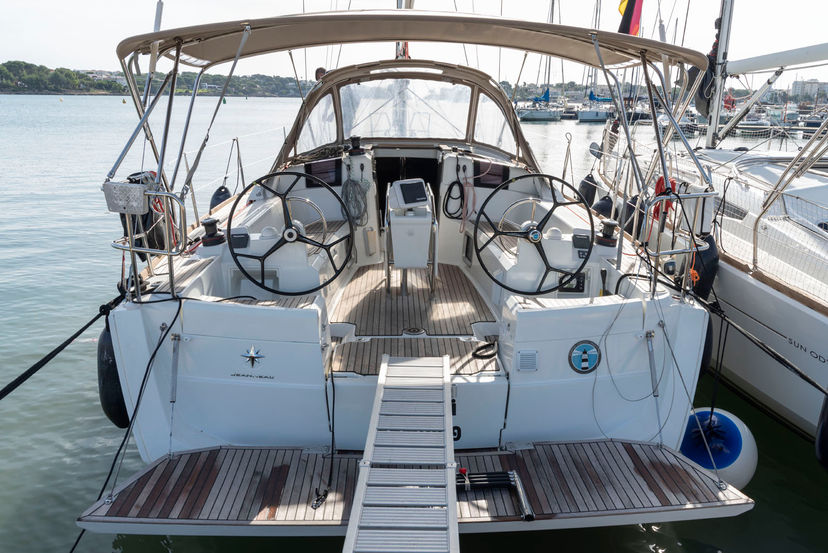 Jeanneau 38 BarElli