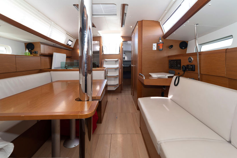 Jeanneau 38 BarElli