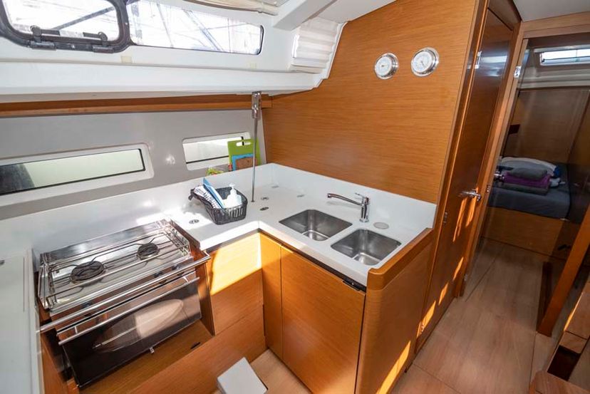 Jeanneau 40 UwElli